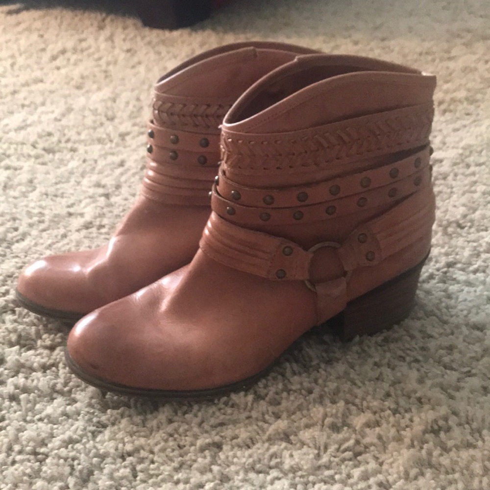❤️ JESSICA SIMPSON “CURRIE” BOOTIE ❤️